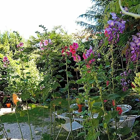 Madeleine Bed & Breakfast 4*