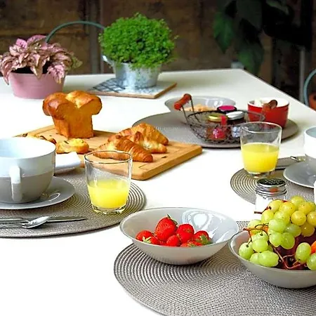 Madeleine Bed & Breakfast 4*