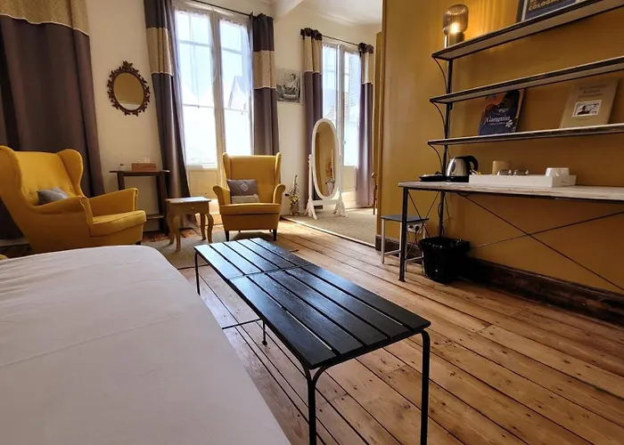 Madeleine Bed and Breakfast Μπερζεράκ
